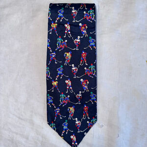 NWOT Men’s Alynn 100% Silk Tie Ice Hockey Print